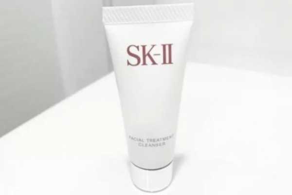 油痘皮适合的护肤品