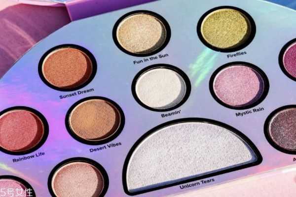 细闪眼影盘有哪些？好看的细闪眼影