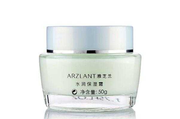 保湿霜可以直接涂脸上吗？保湿霜可以当身体乳吗