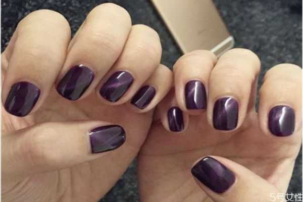 猫眼石美甲的做法是什么？秋冬适合的猫眼美甲有哪些