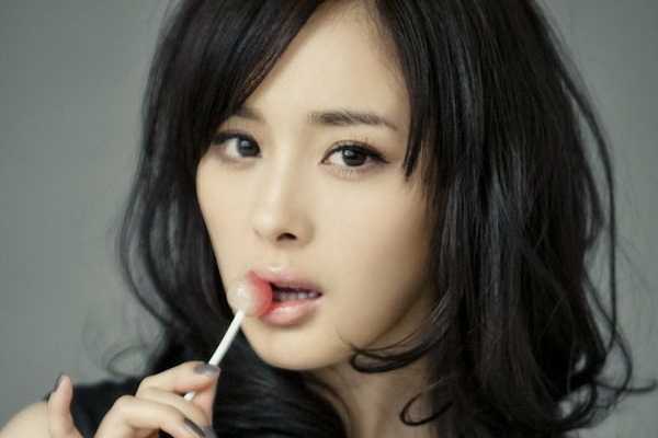 怎样区分眼袋和卧蚕眼