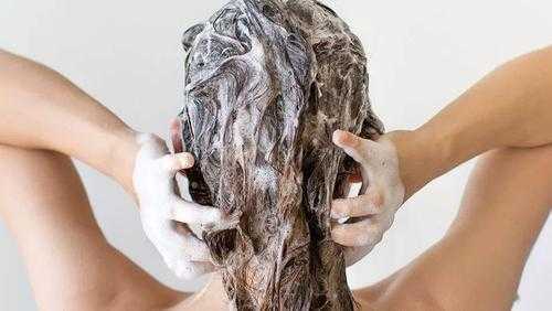 蜂蜜洗头头发会变黄吗 蜂蜜洗头头发会变黄吗