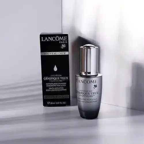 眼部精华是必须要用的吗