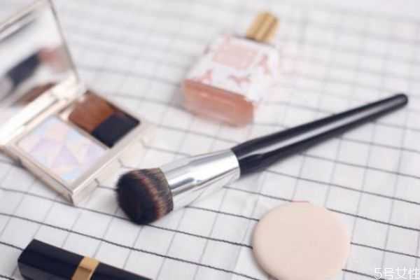 怎样看化妆刷的好坏