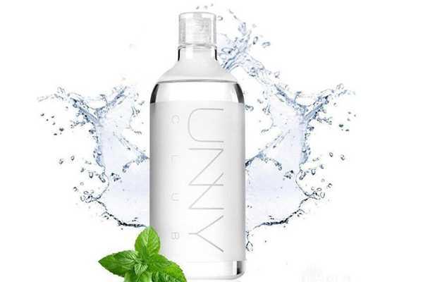 卸妆油和卸妆水哪个好 卸妆油和卸妆水哪个好