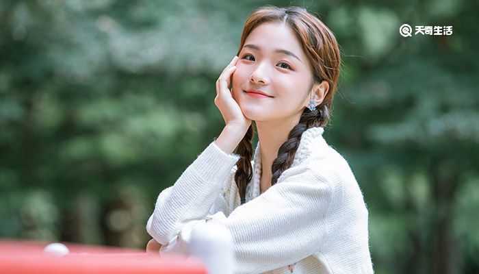 不适合披头发的脸型 不适合披头发的脸型