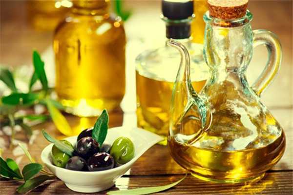 橄榄油怎么美容护肤 橄榄油护肤的正确方法 橄榄油怎么美容护肤 橄榄油护肤的正确方法