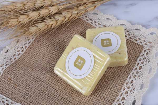 香皂可以洗头吗?香皂能不能用来洗澡 香皂可以洗头吗?香皂能不能用来洗澡