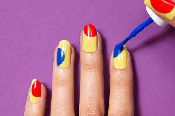 指甲油怎么保存时间长?指甲油坏了有什么表现 指甲油怎么保存时间长?指甲油坏了有什么表现