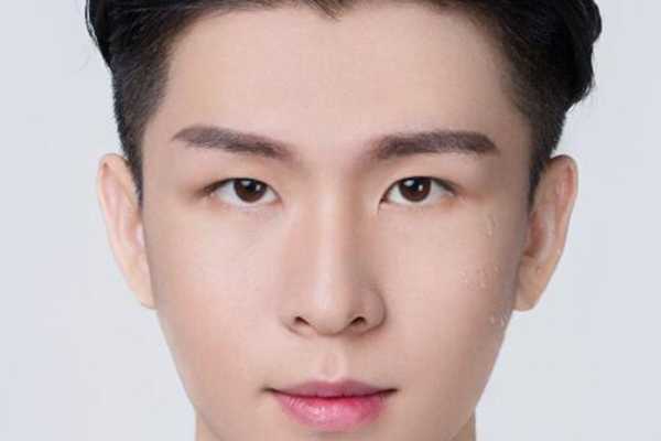 男的擦bb霜看得出来吗