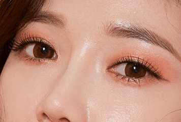 先画眼线还是眼影 眼线和眼影的正确顺序 /