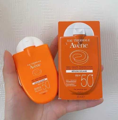 防晒霜哪个牌子的防晒效果好？这几款军训、旅游、日常出行都非常适合