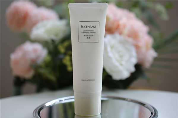 透真氨基酸洗面奶怎么样 透真氨基酸洗面奶成分分析