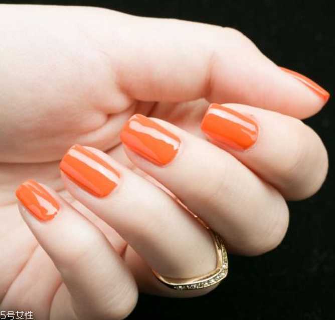 女生秋冬做什么美甲好看？冬季美甲这几款最显气质