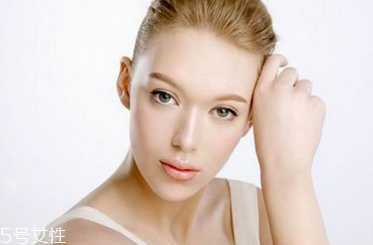 毛孔粗大用什么洗面奶？毛孔粗大怎么调理