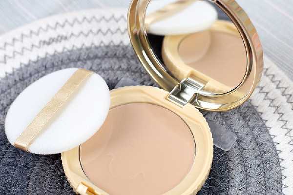 粉饼是干什么有用的?和粉底液一样吗? 粉饼是干什么有用的?和粉底液一样吗?