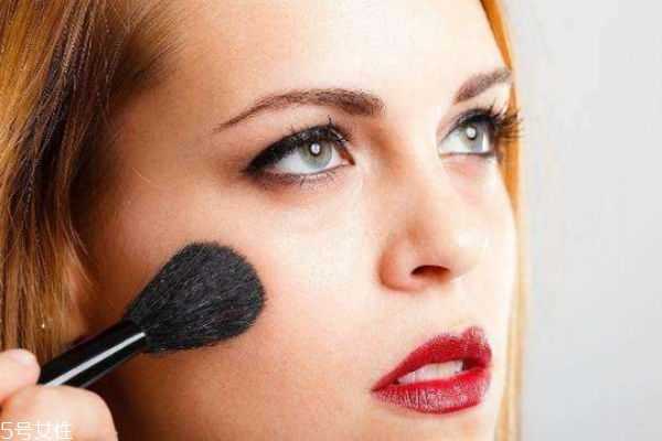 定妆用什么好？比较受欢迎的定妆产品