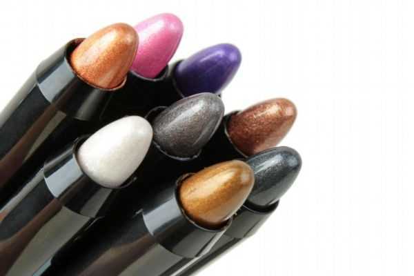 珠光眼影笔有什么用?珠光眼影可以直接用吗 珠光眼影笔有什么用?珠光眼影可以直接用吗