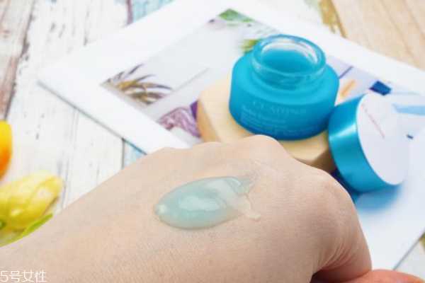 娇韵诗沁润奇肌凝露适合年龄 不油不腻不挑年纪