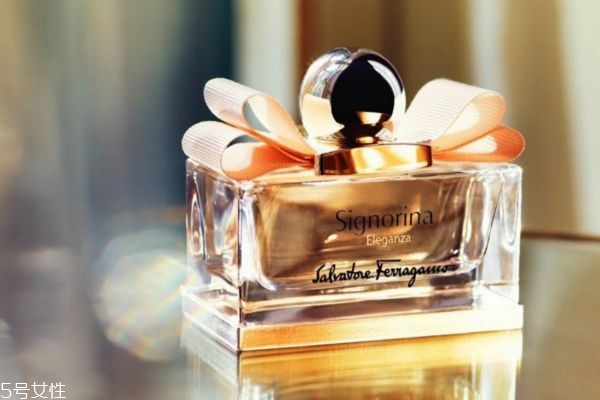 香水喷在哪些部位效果最好?香水正确使用方法 香水喷在哪些部位效果最好?香水正确使用方法