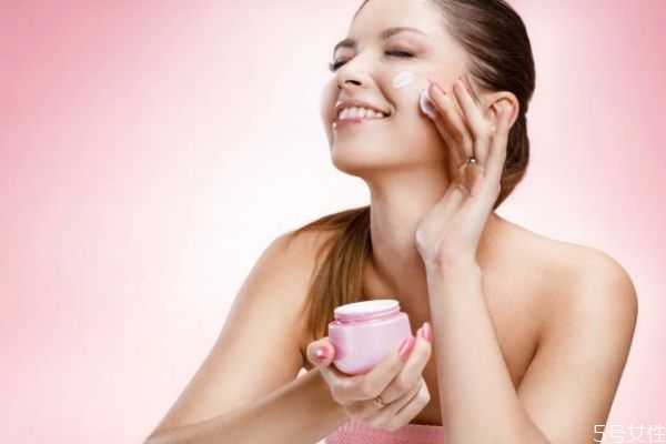 面霜主要起到什么作用？面霜的效果是什么