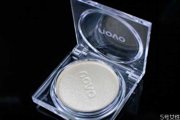 高光粉买什么颜色好