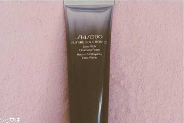 洗颜专科洗面奶是皂基吗