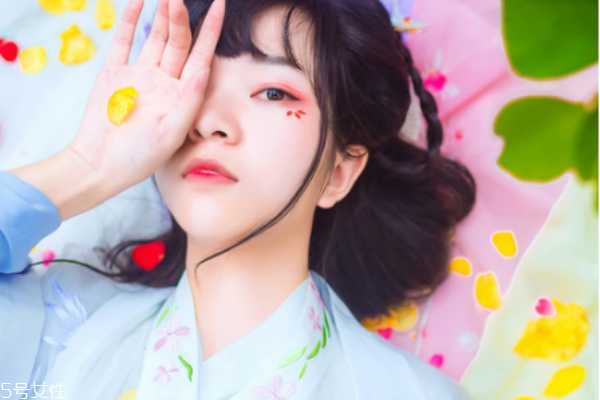 护肤品搓泥是什么意思 护肤品搓泥的原因