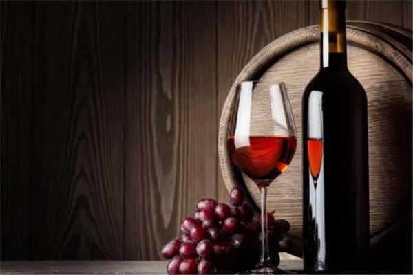 红酒可以洗脸吗 红酒可以洗脸吗