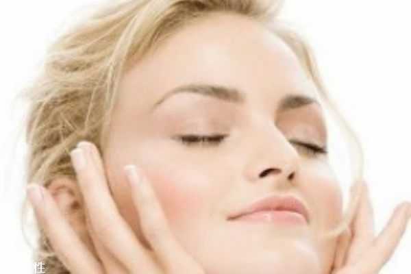 夏天怎么样变白呢