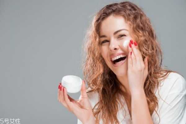 女人衰老从哪里开始 女人衰老从哪里开始