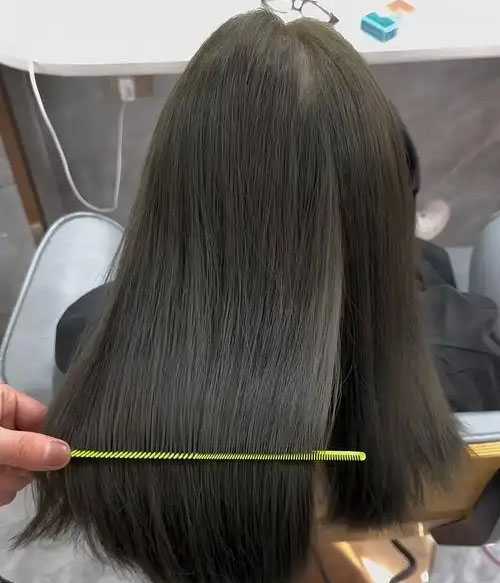 染发霜是染发膏吗