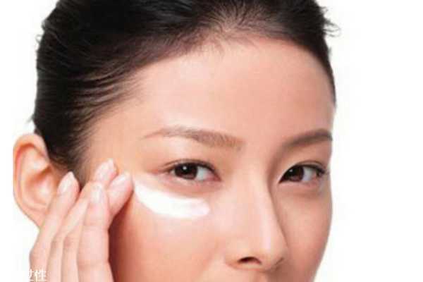 脸部肌肤怎么保养 脸部肌肤基础保养方法