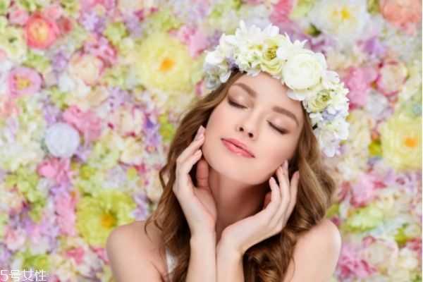 蛇皮擦什么身体乳