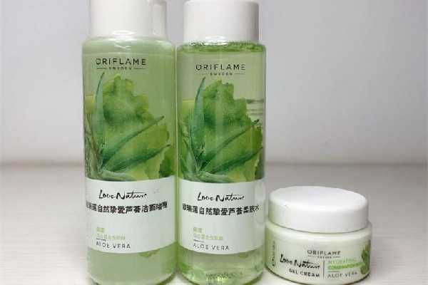 芦荟水和芦荟胶的区别 芦荟水和芦荟胶哪个效果好