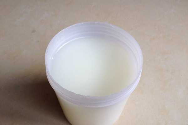 隔夜茶水涂睫毛有用吗 隔夜茶水涂睫毛有用吗