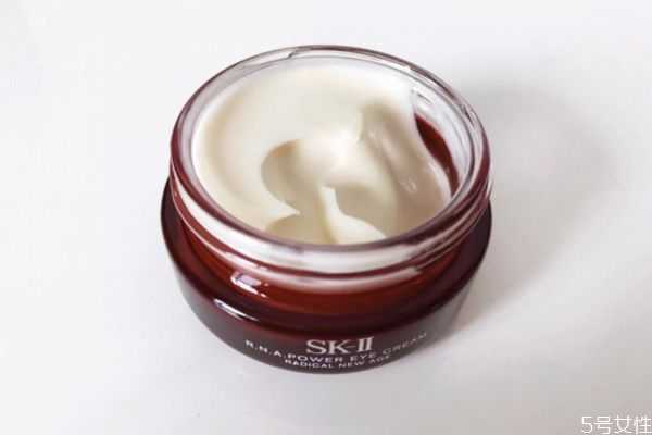 眼霜能放多久？眼霜凝固了还能用吗