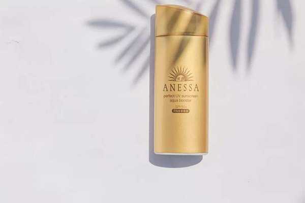 安耐晒怎样使用不容易闷痘 安耐晒怎样使用不容易闷痘