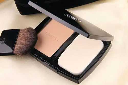 粉饼能保湿皮肤吗 粉饼能保湿皮肤吗