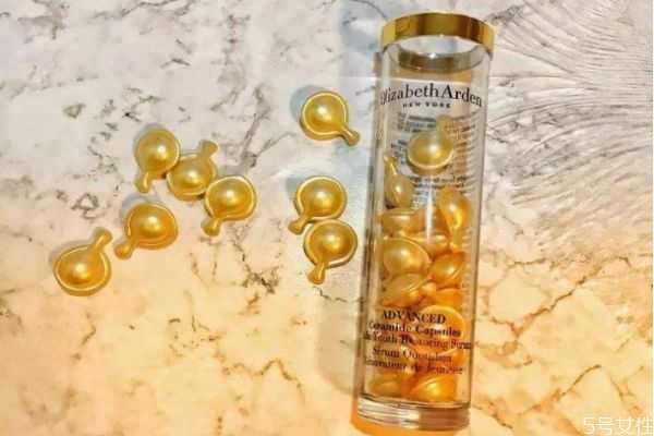 雅顿金胶太油怎么擦 雅顿金胶要避光吗