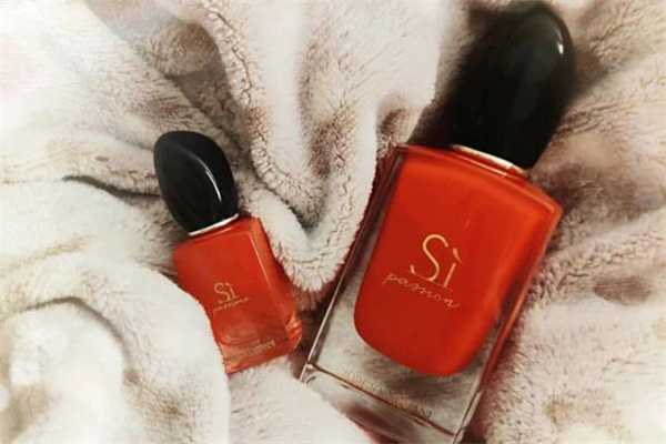 阿玛尼红色挚爱香水好闻吗?阿玛尼红色挚爱适合什么季节用 阿玛尼红色挚爱香水好闻吗?阿玛尼红色挚爱适合什么季节用