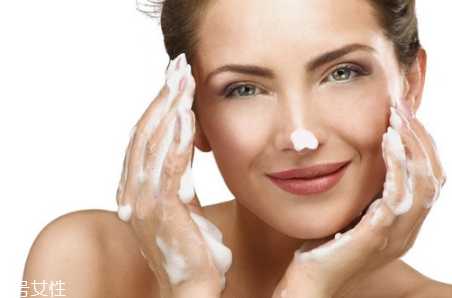 韩后和百雀羚哪个好用 塑造女生生态美肌