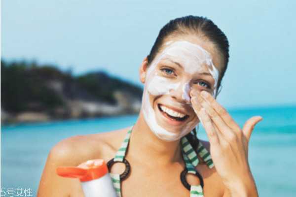 痘痘肌可以涂防晒吗 痘痘肌可以涂防晒吗