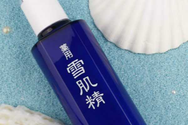 雪肌精化妆水