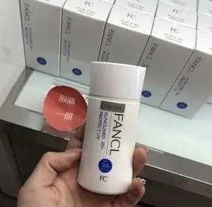 全球公认最好用的10大防晒霜推荐 军训、旅游都非常适合 全球公认最好用的10大防晒霜推荐 军训、旅游都非常适合