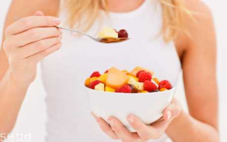 夏天怎么不被晒黑?坚持这4点就够了 夏天怎么不被晒黑?坚持这4点就够了