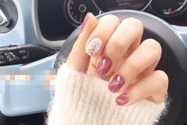 温柔短指甲美甲图片 好驾驭温柔短指甲美甲 温柔短指甲美甲图片 好驾驭温柔短指甲美甲