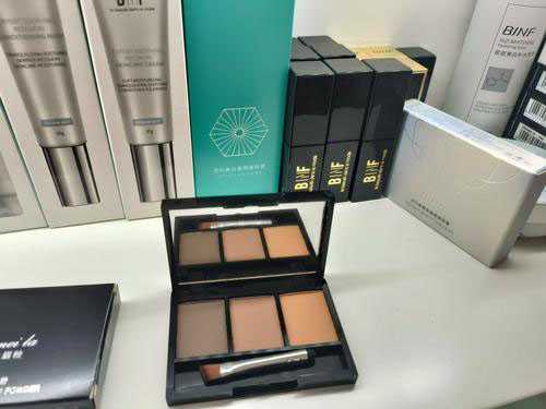 洗面奶可以卸掉眉粉吗 洗面奶可以卸掉眉粉吗