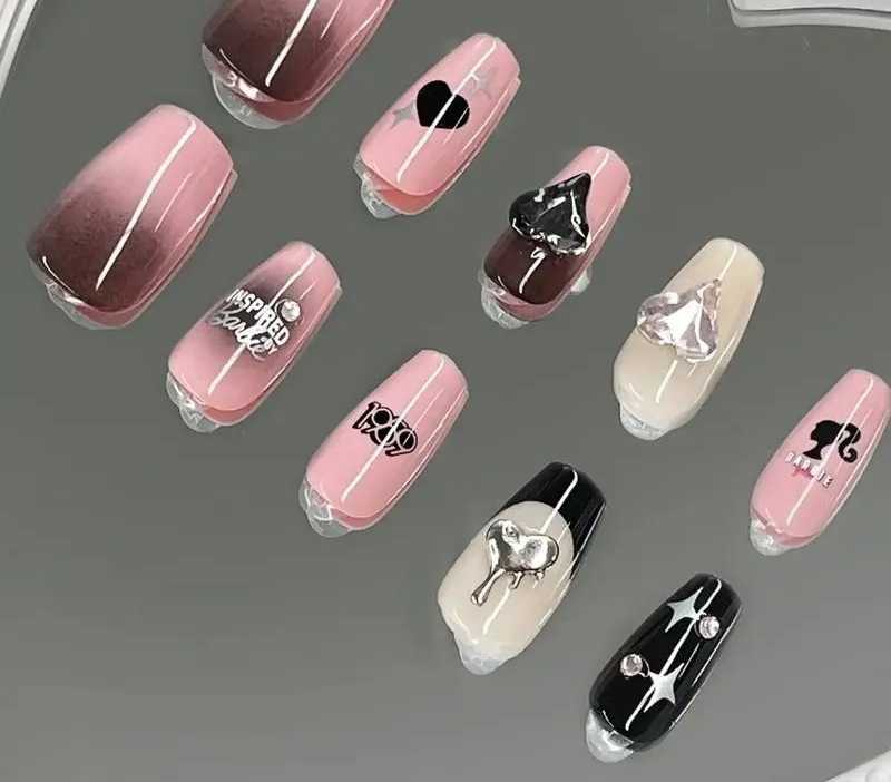 穿戴甲和美甲片的区别 穿戴甲和美甲片的区别