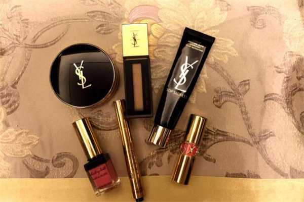 ysl墨水气垫和羽毛气垫有什么区别 ysl墨水气垫怎么样